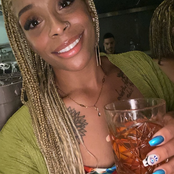 Meet your Posher, Denise - Picture 5 of 5